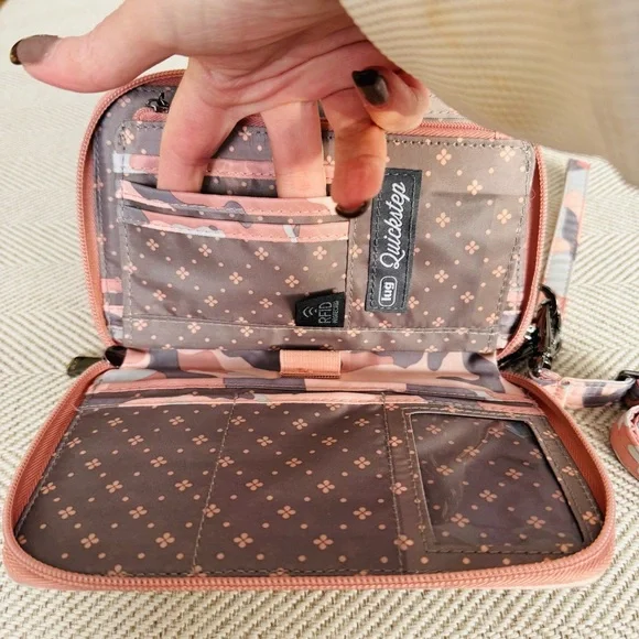 Lug Pink and Gray Camouflage Quilted Clutch - Picture 6 of 16